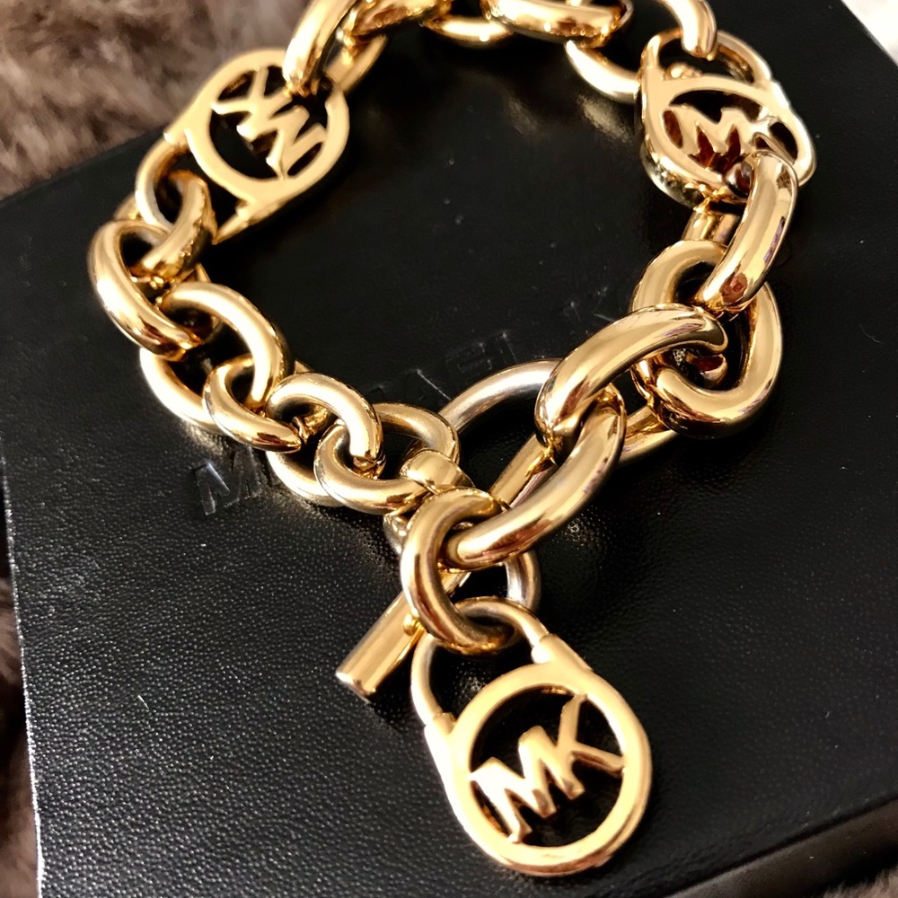 Michael Kors Gold tone Heritage link bracelet